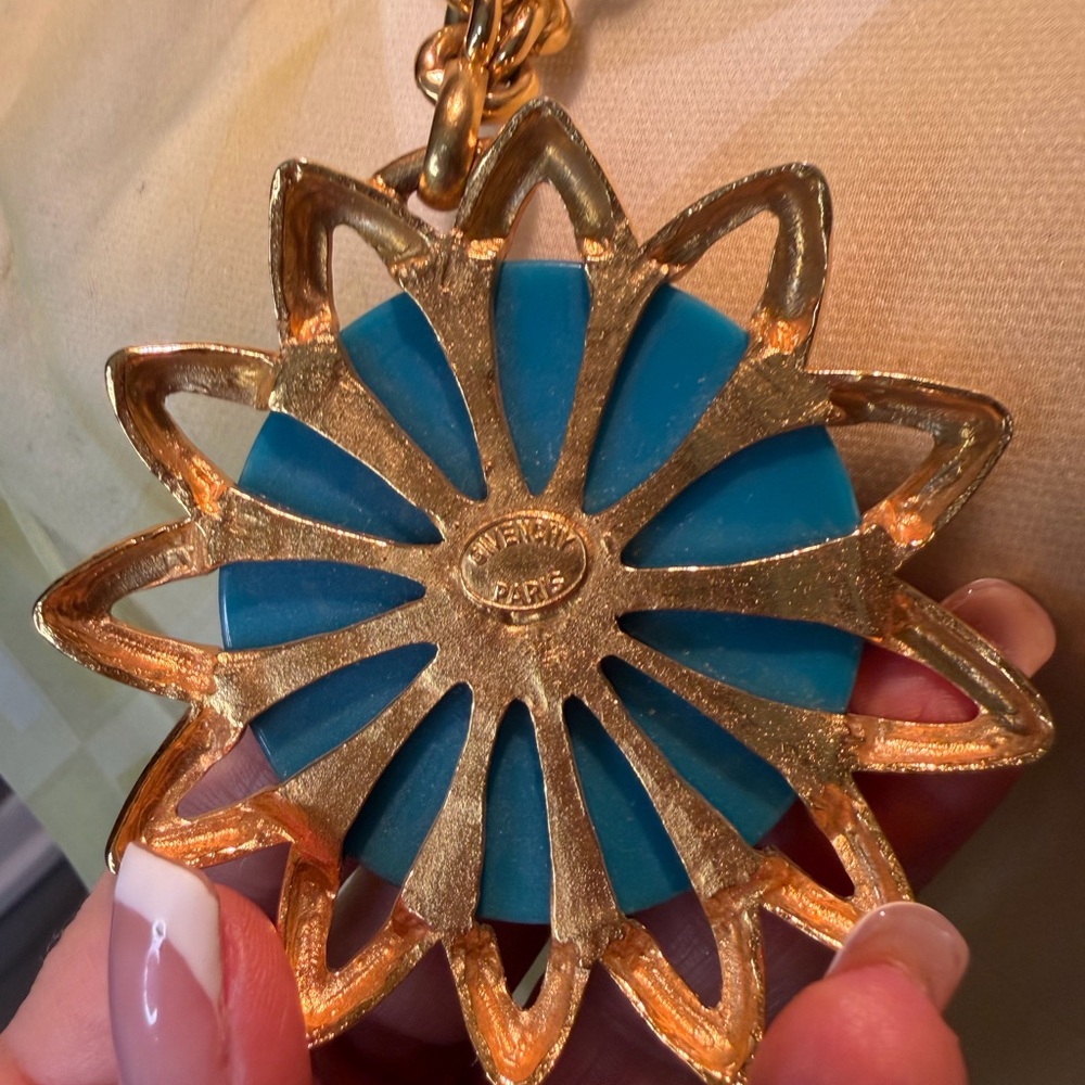 Rare!!! Givenchy Turquoise Sunburst Necklace - Picture 5 of 7